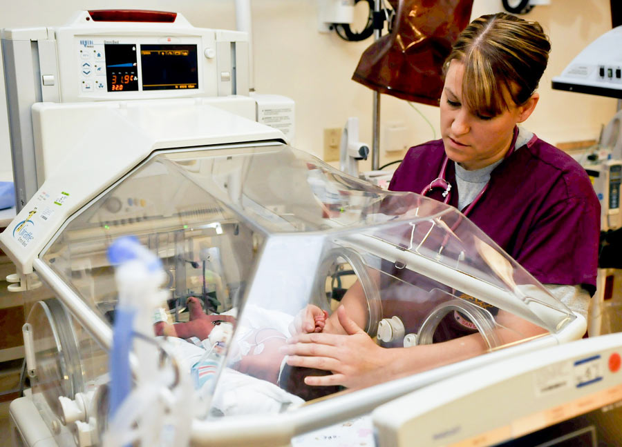 Kinderkrankenschwester - Kinderkrankenpfleger/in - Ausbildung und Gehalt